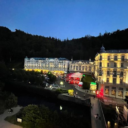 Riverside Apartment Карлові Вари Екстер'єр фото